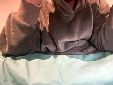 Lenouveau- online show from January 5, 2026, 6:11 pm