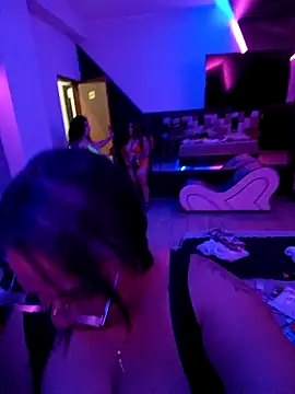 Snapshot of Angie_milf50 chatting on June 15, 2026, 12:01 am Angie milf50 online show from June 15, 2026, 12:01 am