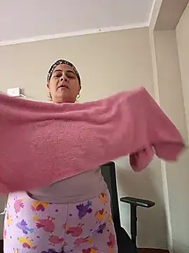 Snapshot of Angie_milf50 chatting on July 3, 2026, 5:08 pm Angie milf50 online show from July 3, 2026, 5:08 pm