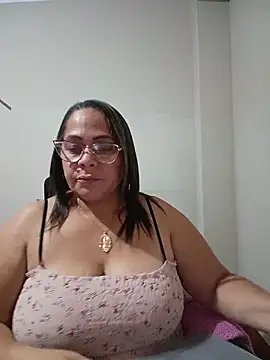 Snapshot of Angie_milf50 chatting on June 11, 2026, 1:16 am Angie milf50 online show from June 11, 2026, 1:16 am
