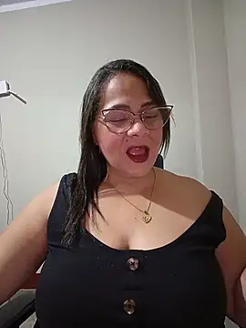 Snapshot of Angie_milf50 chatting on June 7, 2026, 7:24 am Angie milf50 online show from June 7, 2026, 7:24 am