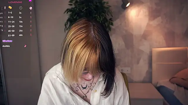 KellePourier online show from February 14, 2026, 6:19 pm