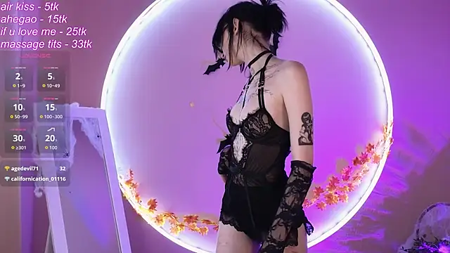 X xxrayna online show from October 28, 2025, 9:19 am