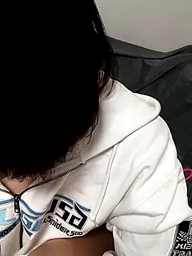 Oo natsuki online show from November 9, 2025, 11:20 pm