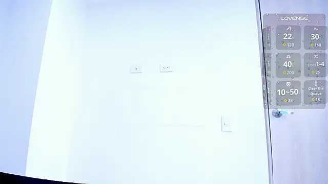 Snapshot of BONNIEFLOREZ chatting on November 15, 2025, 6:12 pm BONNIEFLOREZ online show from November 15, 2025, 6:12 pm