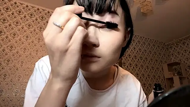 SofiaDreams09 online show from October 28, 2025, 2:05 pm