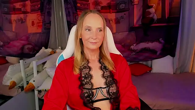 ScarlettPalmer online show from July 25, 2026, 10:00 am