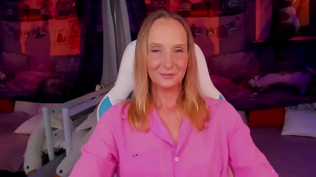 ScarlettPalmer online show from July 15, 2026, 7:26 am