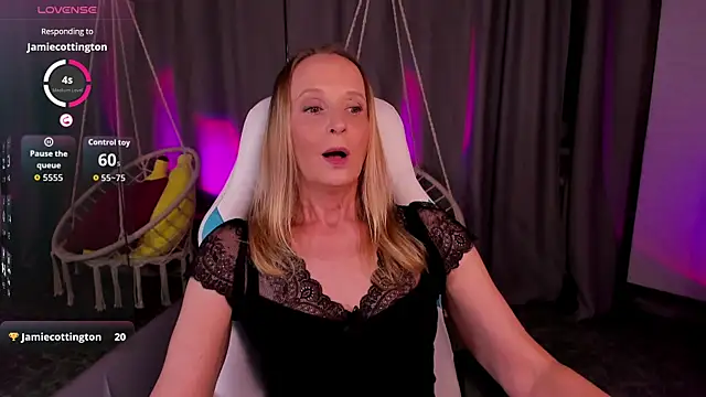 ScarlettPalmer online show from July 31, 2026, 10:03 am