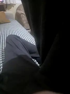 olgunadam7831 online show from October 26, 2025, 5:13 pm