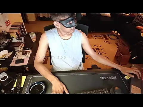 Snapshot of Andy_James181 chatting on July 3, 2026, 1:39 pm Andy James181 online show from July 3, 2026, 1:39 pm