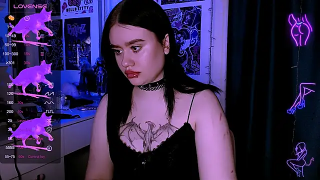 Snapshot of Meow_Marie chatting on April 3, 2026, 11:55 pm Meow Marie online show from April 3, 2026, 11:55 pm