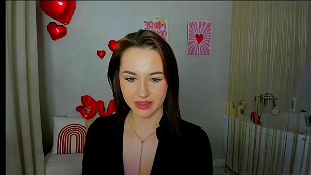 Snapshot of MakeYoueHappy chatting on February 12, 2026, 11:32 am MakeYoueHappy online show from February 12, 2026, 11:32 am