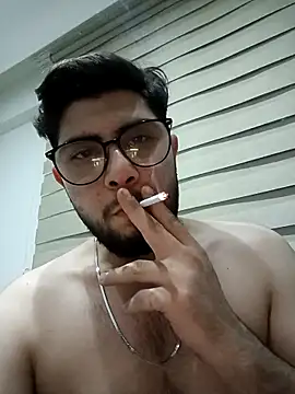 Mstfaavan64 online show from April 22, 2026, 9:32 pm