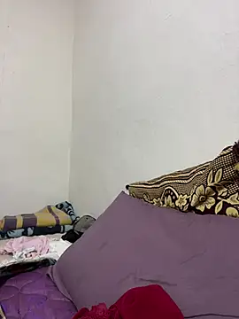 Snapshot of WildNour chatting on February 9, 2026, 2:04 pm WildNour online show from February 9, 2026, 2:04 pm