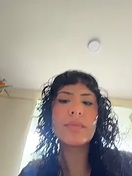 SugarTroubl33 online show from April 17, 2026, 2:53 pm