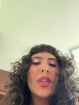 SugarTroubl33 online show from June 25, 2026, 2:33 pm