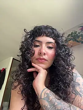 SugarTroubl33 online show from July 22, 2026, 2:41 pm