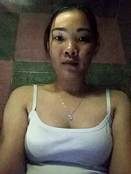 Snapshot of Lovebaby-love chatting on November 4, 2025, 1:04 pm Lovebaby-love online show from November 4, 2025, 1:04 pm