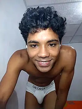 Snapshot of Alex_Sweeting chatting on February 19, 2026, 4:59 pm Alex Sweeting online show from February 19, 2026, 4:59 pm