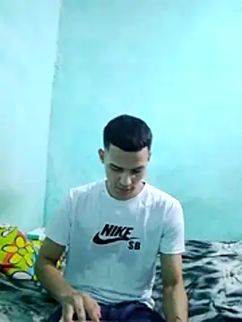 Snapshot of EncodingPuddle chatting on April 5, 2026, 11:00 pm EncodingPuddle online show from April 5, 2026, 11:00 pm