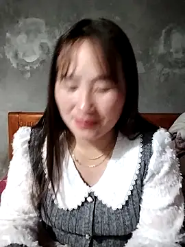 emini-xx online show from February 3, 2026, 1:05 pm