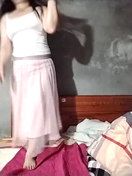 emini-xx online show from February 7, 2026, 11:13 pm