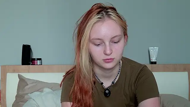 AngelWisee online show from July 27, 2026, 3:24 am