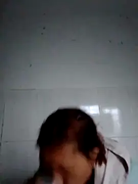 bella-la online show from February 5, 2026, 12:06 am