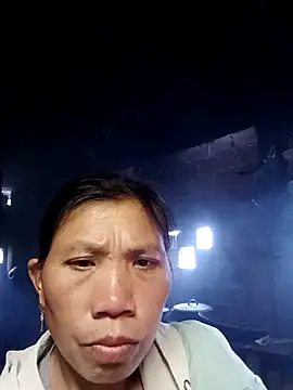 bella-la online show from December 15, 2025, 1:11 am