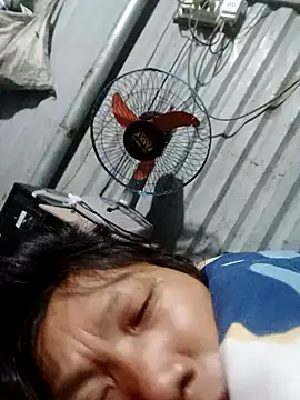 bella-la online show from November 29, 2025, 11:05 pm