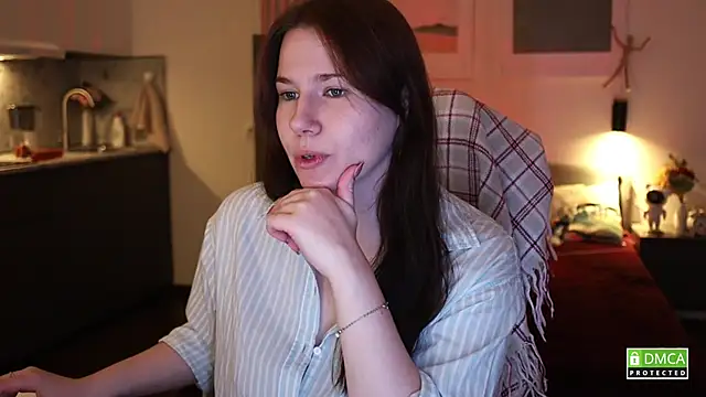 Snapshot of girl_u_never_met chatting on February 5, 2026, 5:53 pm girl u never met online show from February 5, 2026, 5:53 pm