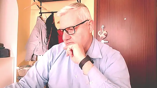 Diegoriv71 online show from March 27, 2026, 7:39 am