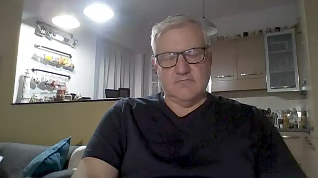 Snapshot of Diegoriv71 chatting on February 14, 2026, 11:27 pm Diegoriv71 online show from February 14, 2026, 11:27 pm