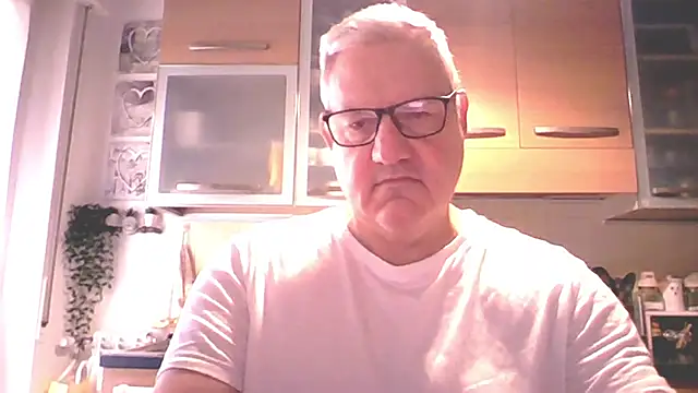 Diegoriv71 online show from April 12, 2026, 6:16 am