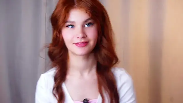 YettaCalabria online show from February 4, 2026, 12:44 pm