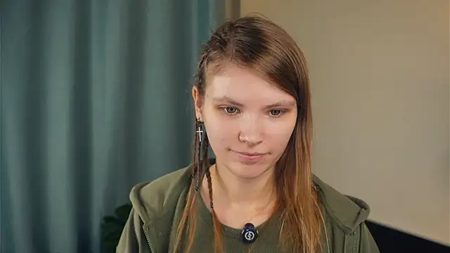 Snapshot of YoshieGradney chatting on October 28, 2025, 8:24 am YoshieGradney online show from October 28, 2025, 8:24 am