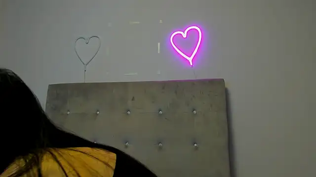 brianaflynt online show from February 19, 2026, 7:44 pm