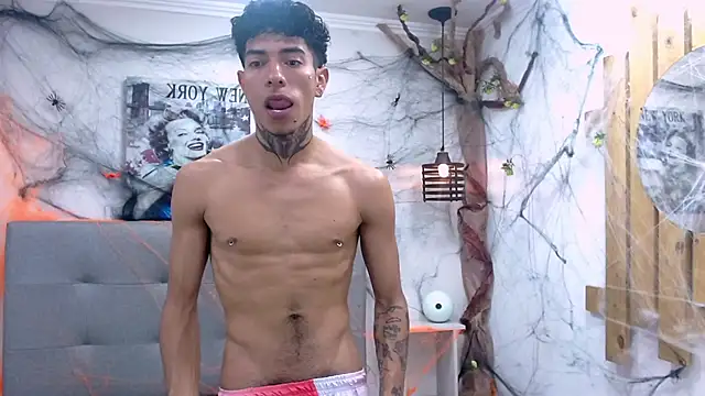 Snapshot of mike_mhoran chatting on October 29, 2025, 12:15 pm mike mhoran online show from October 29, 2025, 12:15 pm