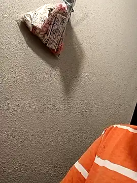 primo6969 online show from April 6, 2026, 5:52 am