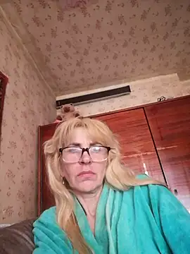 Georgette466 online show from April 5, 2026, 1:29 pm