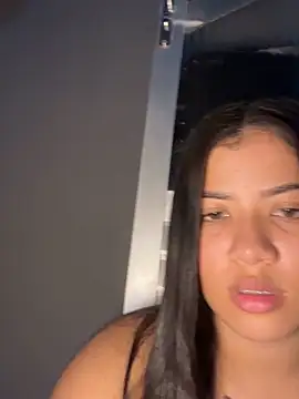 morenahhwy online show from November 22, 2025, 1:48 am