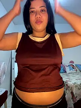 morenahhwy online show from November 6, 2025, 2:04 am