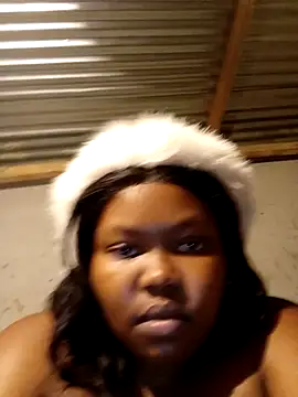 Snapshot of 3bigcuteness chatting on November 14, 2025, 10:02 pm 3bigcuteness online show from November 14, 2025, 10:02 pm