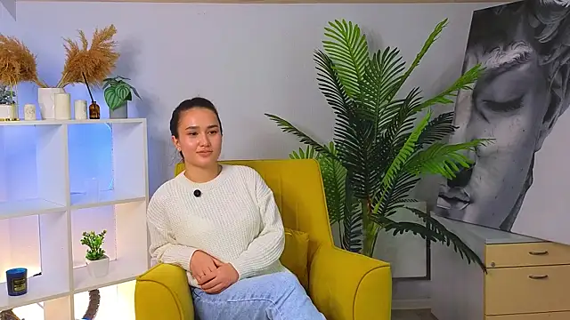 Snapshot of DianVolpe chatting on October 28, 2025, 12:04 pm DianVolpe online show from October 28, 2025, 12:04 pm