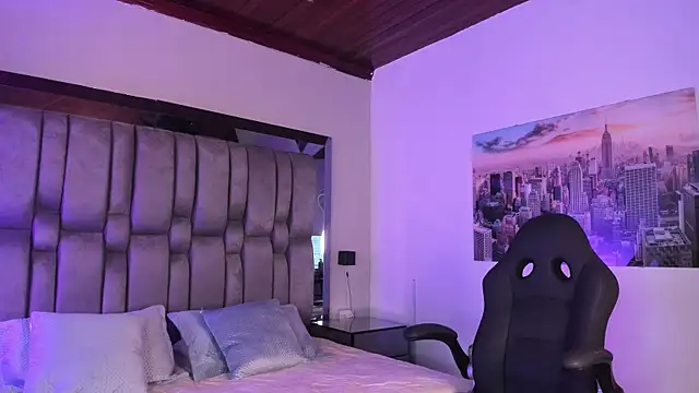  Sofiewild  online show from March 24, 2026, 6:19 pm