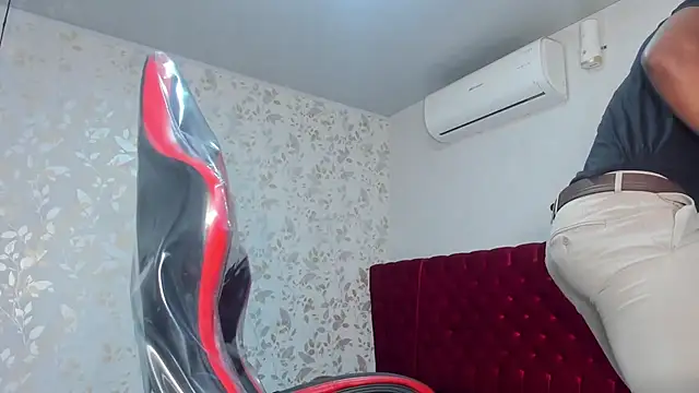 for itan online show from November 21, 2025, 12:48 pm