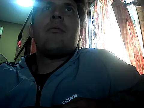 Snapshot of calitox1995 chatting on October 28, 2025, 8:30 pm calitox1995 online show from October 28, 2025, 8:30 pm