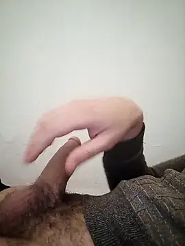 Fa7l1995 online show from February 5, 2026, 11:44 pm