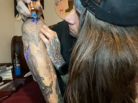 Dyskizly online show from November 24, 2025, 8:42 pm